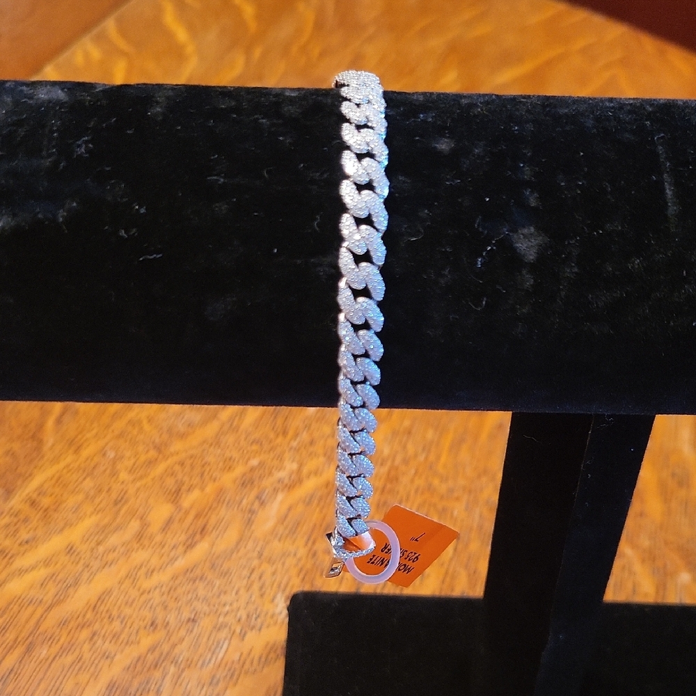 Elegant 925 Sterling Silver Moissanite Cuban Link Bracelet 7"
